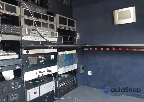 2012 Ford E-350 Super Duty Commercial z USA, uszkodzony, nr VIN 1FTSS3ES3CDB26431